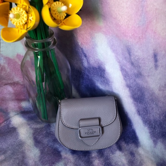 Coach Mini Cardholder with Chain - Picture 2 of 11